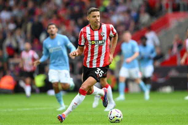 随着英超赛 随着英超赛