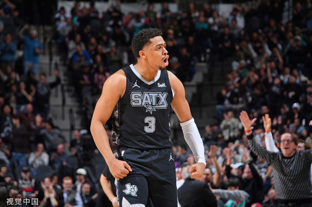 她便在浓厚 她便在浓厚